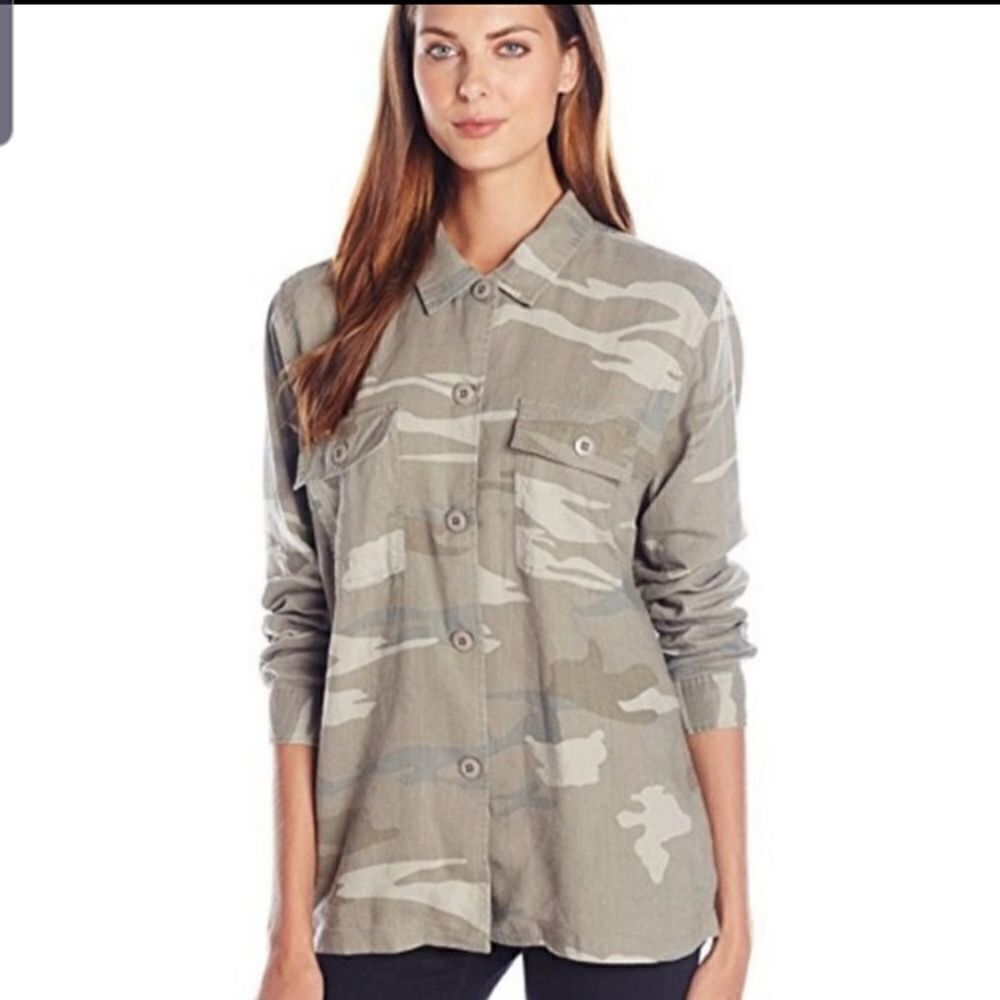Rails Everett Camo camp button down shirt size sm